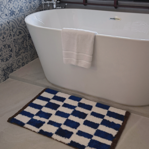 blue white chess bathroom mat