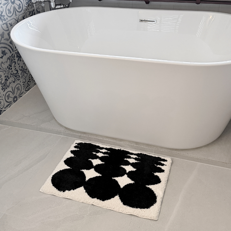 Monochrome Rhythm bath mat